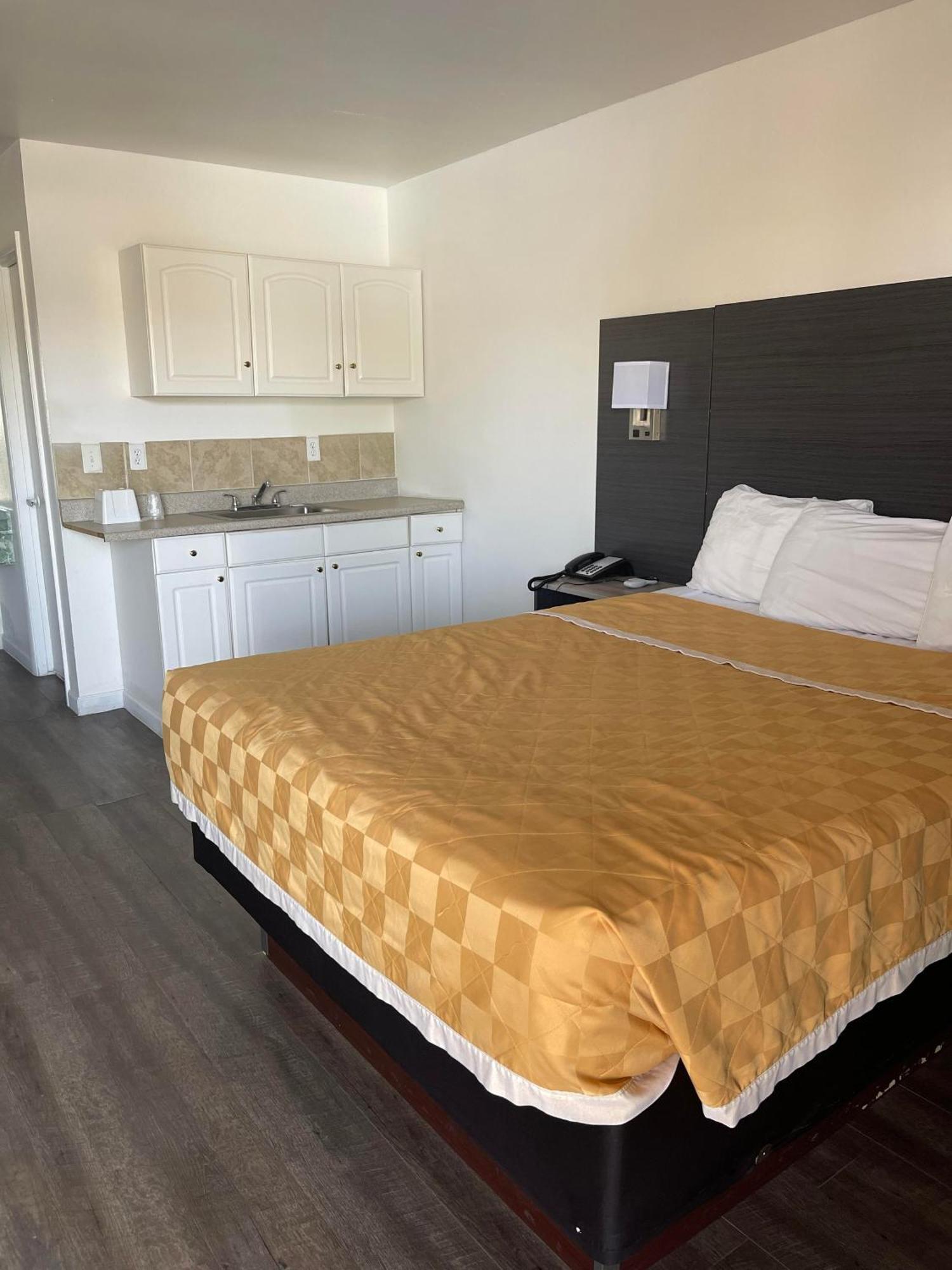 Windsor Inn לייק הבאסו סיטי מראה חיצוני תמונה